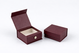 Magnetic Flip-top Boxes